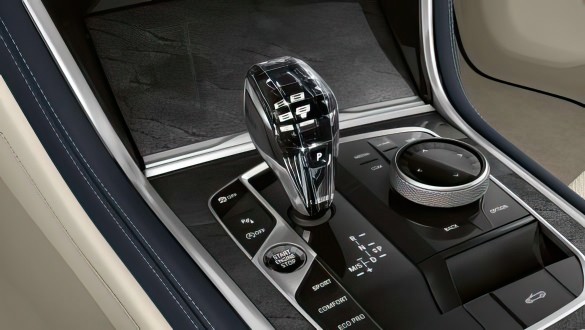 Оздоблення склом «CraftedClarity».