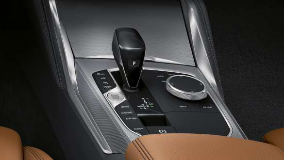 Трансмісія Steptronic Sport.