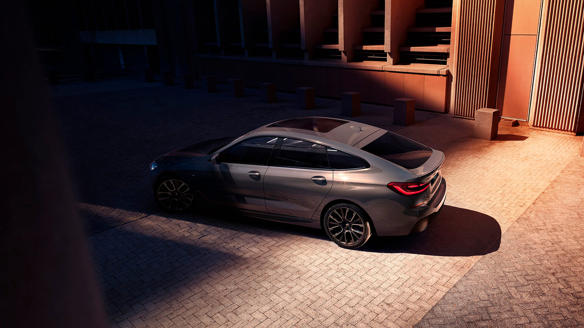 СПОРТИВНИЙ І ЕЛЕГАНТНИЙ BMW 6 СЕРІЇ GT.