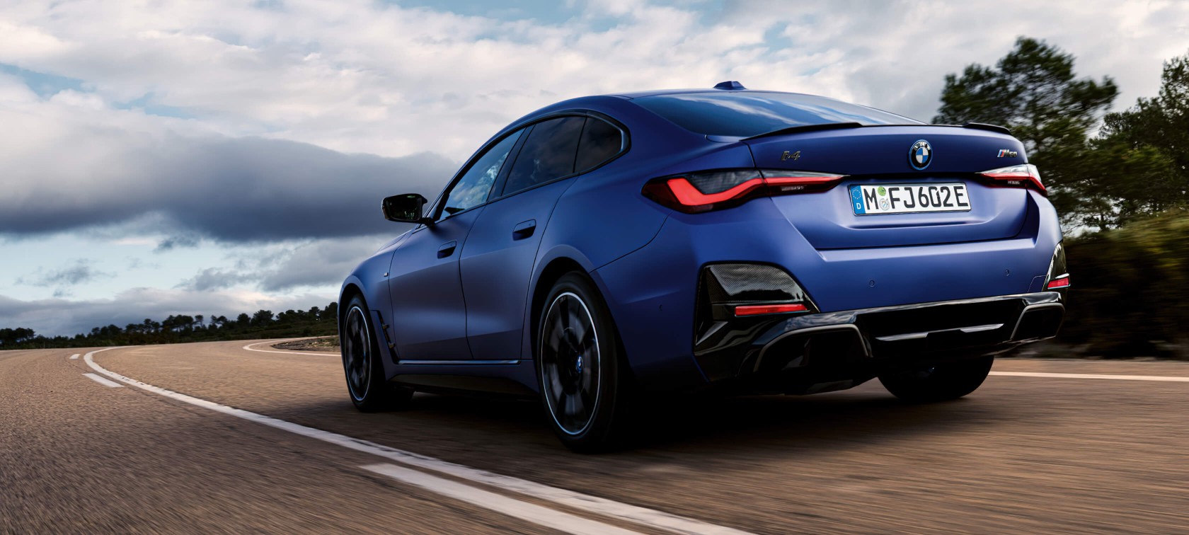 ОСОБЛИВОСТІ BMW i4 M50.