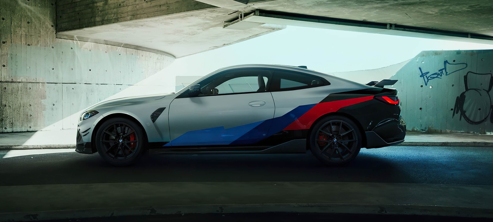 ДЕТАЛІ BMW M PERFORMANCE.