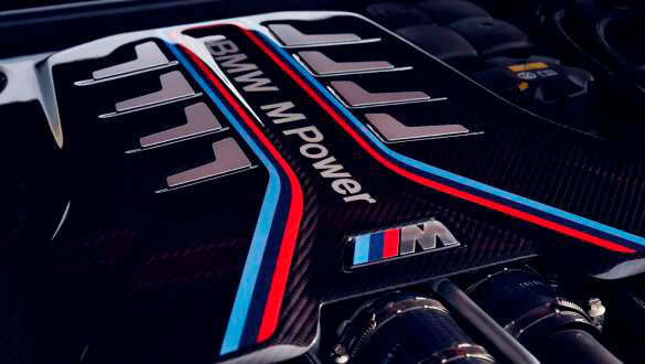 8-циліндровий бензиновий двигун BMW TwinPower Turbo.