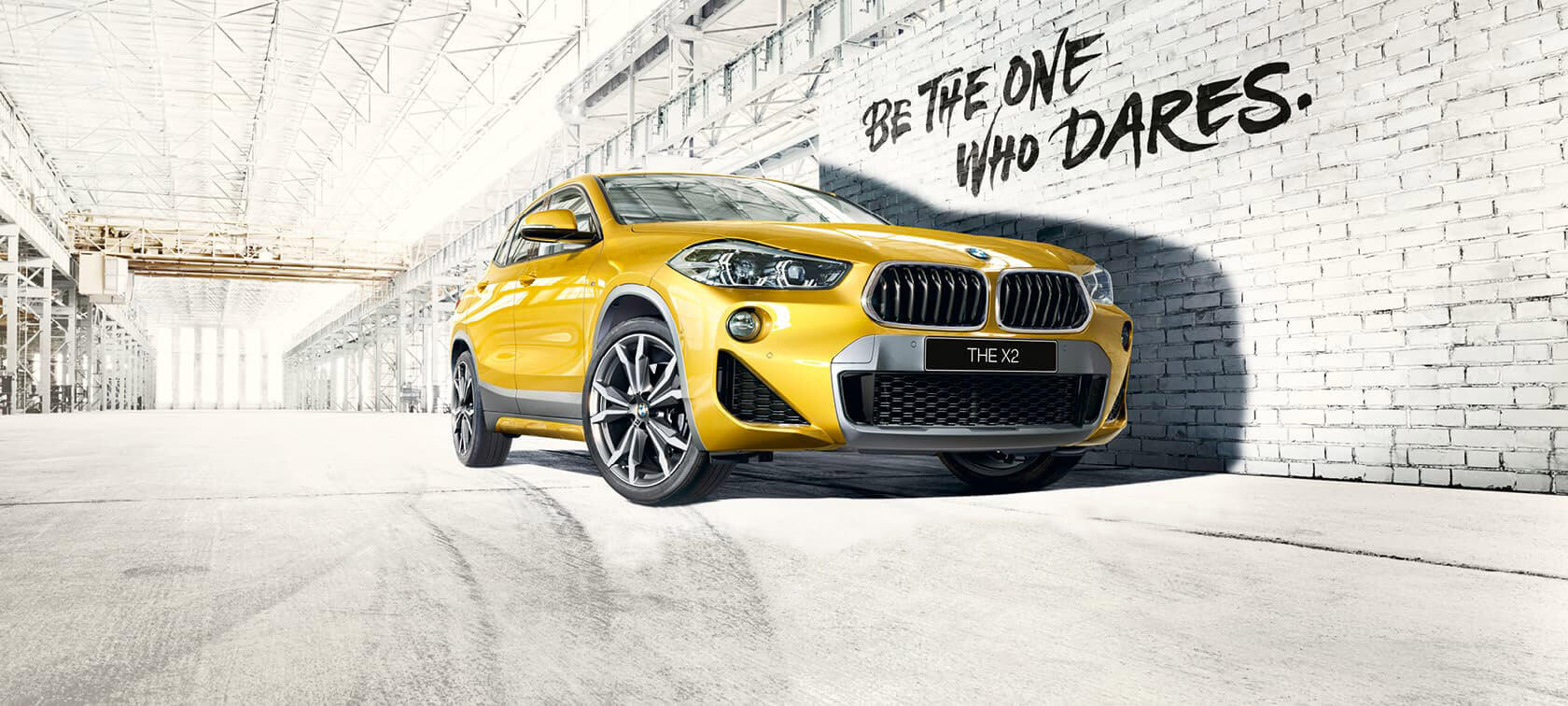 ЯК ВІН СМІЄ