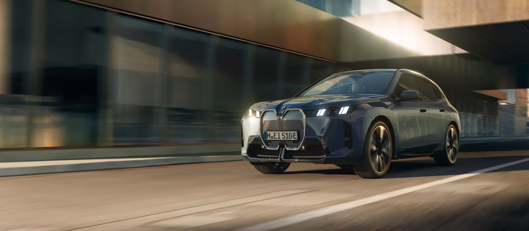 Динамічний до найменших <br>дрібниць.