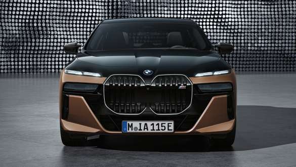 Решітка радіатора з контурним підсвічуванням Iconic Glow.