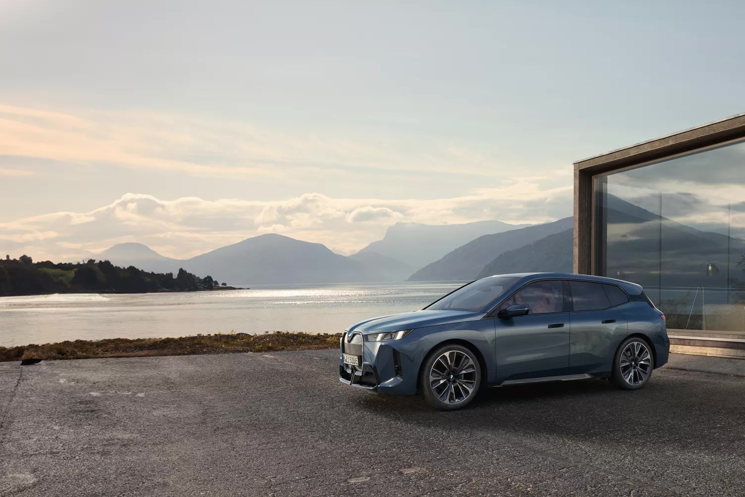 photo_text_left_right_new32306