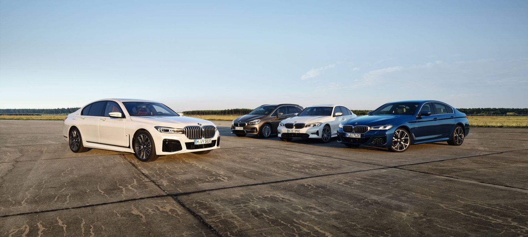 АВТОМОБІЛЬ, ЯКИЙ ГОТОВИЙ НА БІЛЬШЕ.