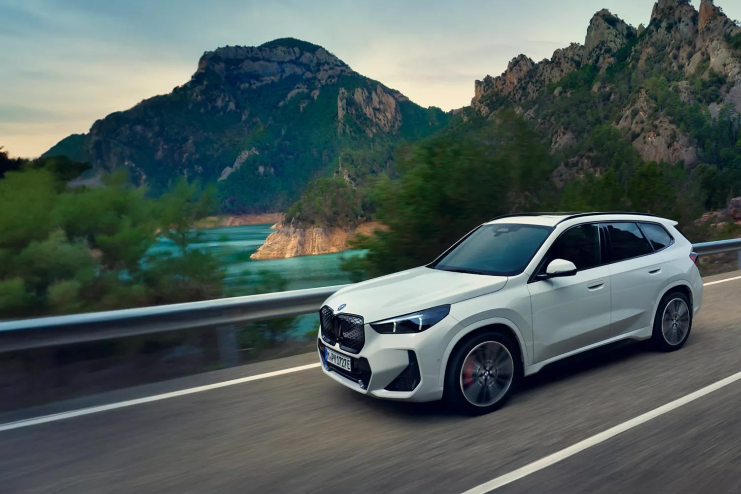 photo_text_left_right_new32305