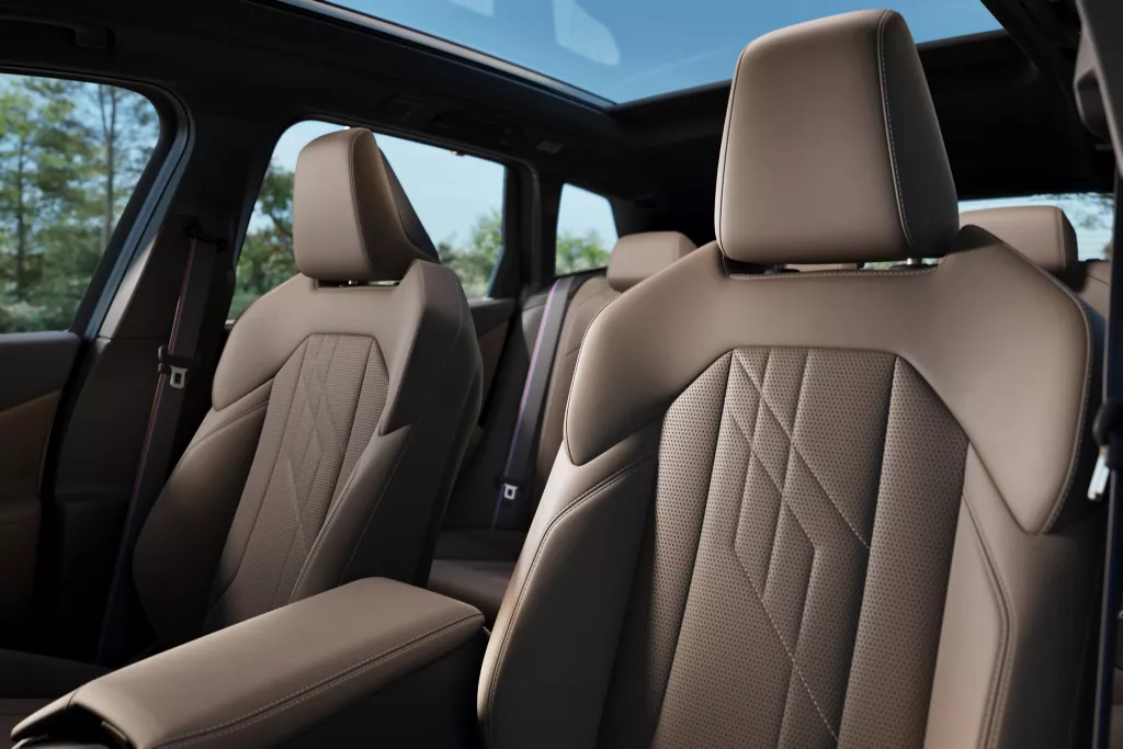 Зручні. Спортивні. Універсальні.