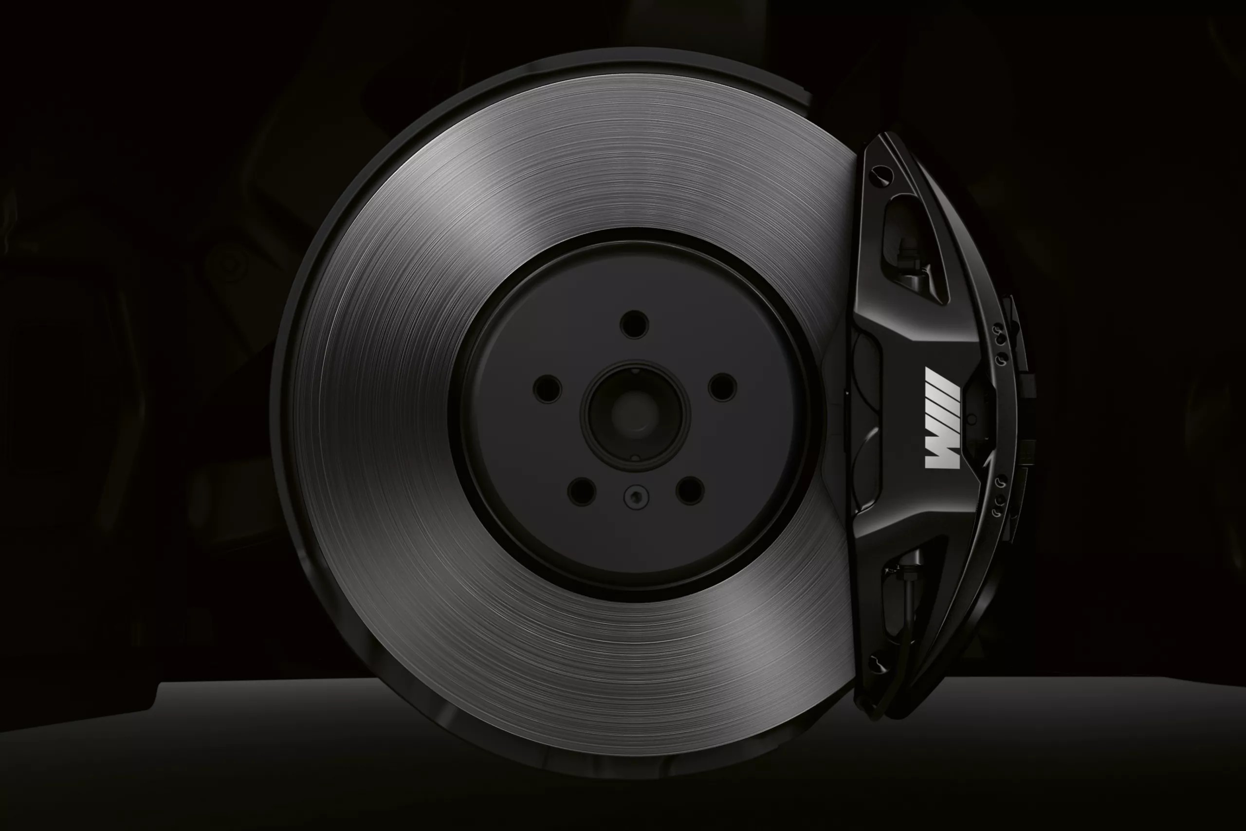 Гальма M Sport у чорному глянцевому кольорі.