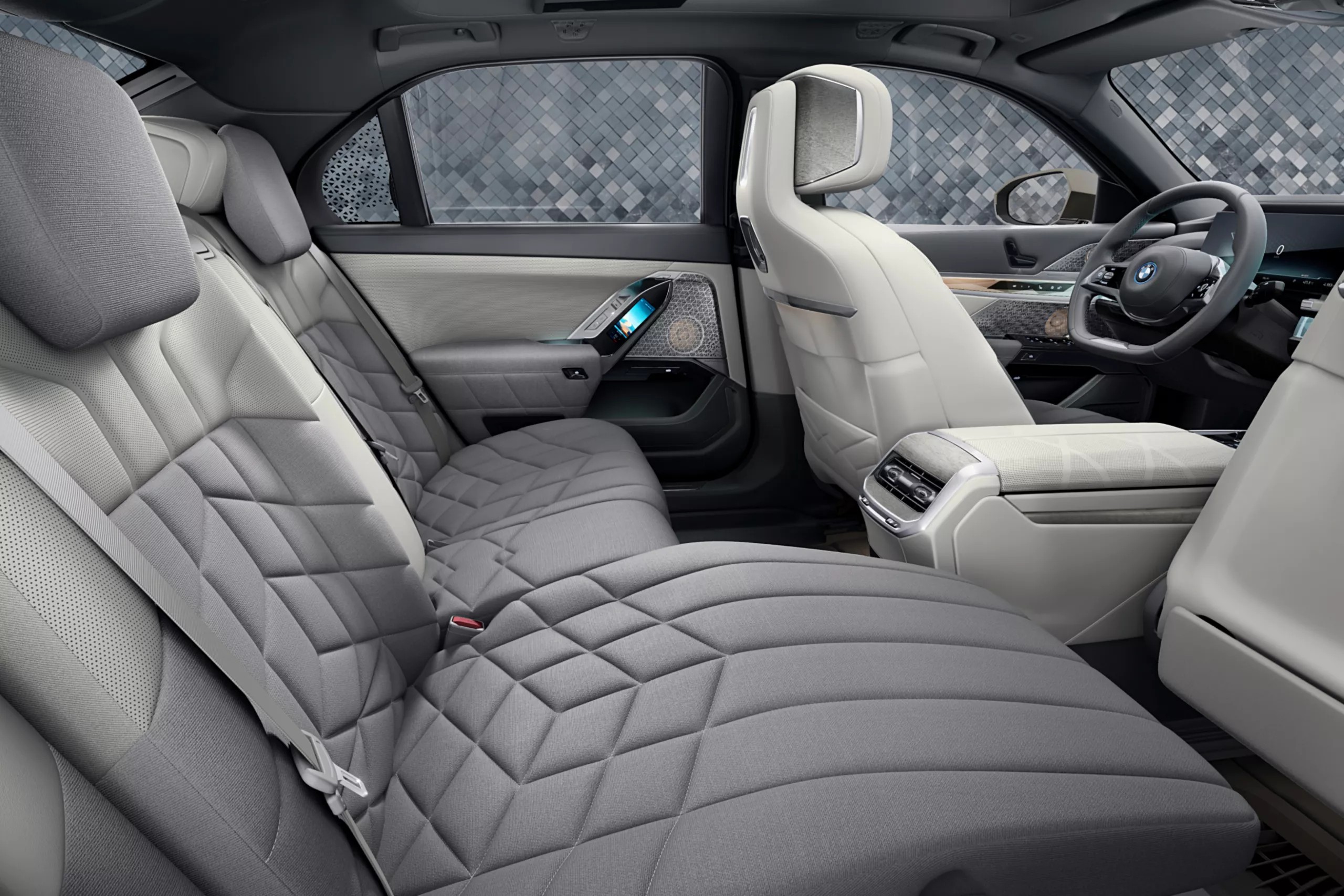 Сідайте зручніше і насолоджуйтеся.