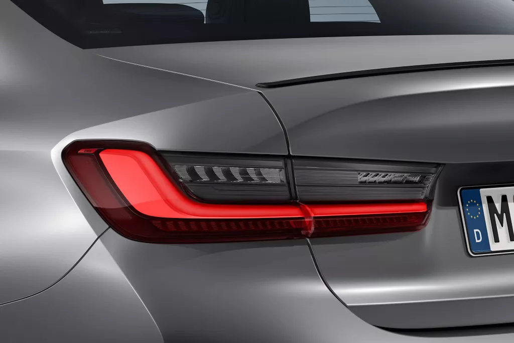 Імпозантні, динамічні, точні.