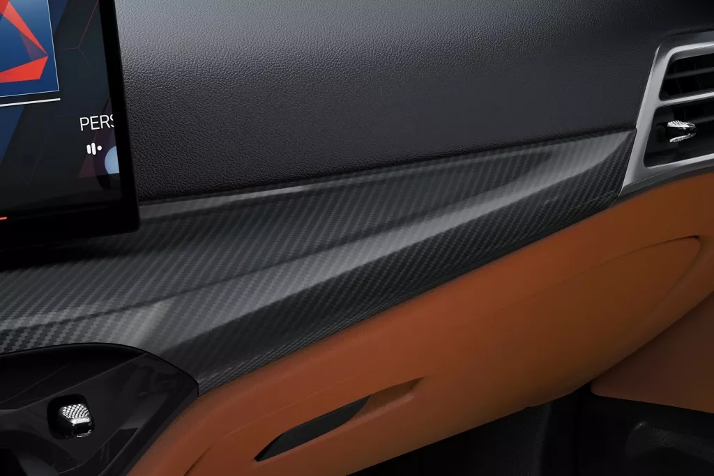 Яскраве оформлення салону.