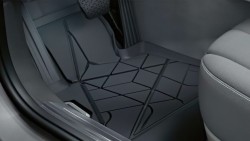 Передні всесезонні килимки BMW.