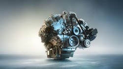Високоефективний 8-циліндровий бензиновий двигун M TwinPower Turbo потужністю 600 к.с.