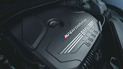2,0-літровий 4-циліндровий бензиновий двигун BMW TwinPower Turbo.